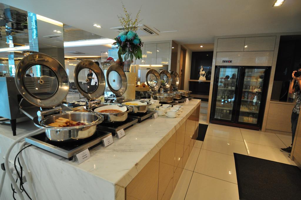 Damas Suites & Residences Kuala Lumpur Kültér fotó